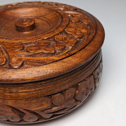 Wooden Tea Mats with Carving Art (Set of 06)