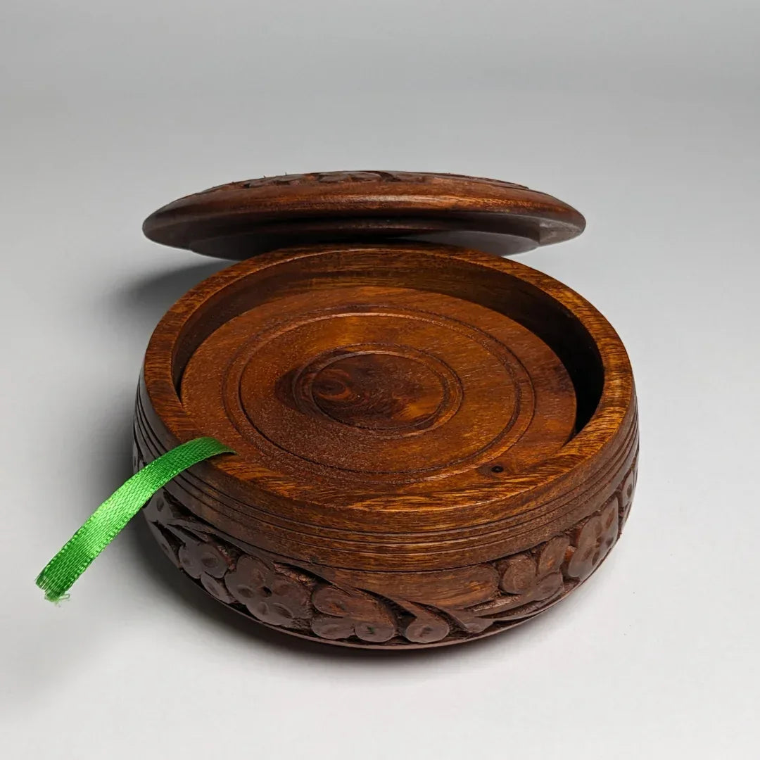 Wooden Tea Mats with Carving Art (Set of 06)
